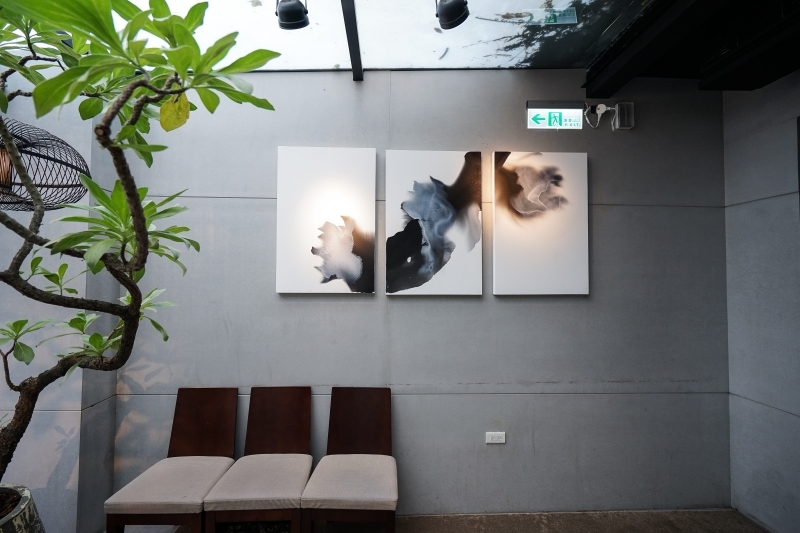 跳躍的宅男 - [台北國父捷運站美食]囍聚精緻鍋物-現流海鮮火鍋鮮美十足，滿滿海膽鮭魚卵蓋飯及黑松露雜炊更是讓人印象深刻 台北火鍋