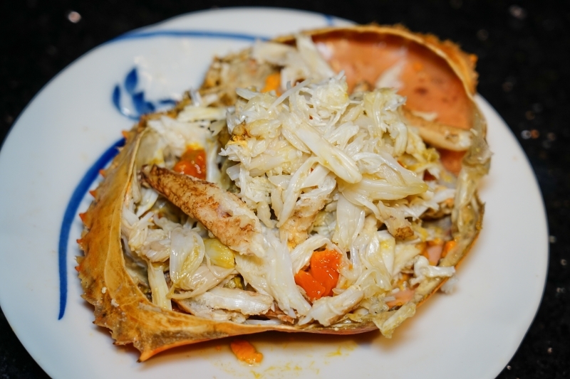 跳躍的宅男 - [台北國父捷運站美食]囍聚精緻鍋物-現流海鮮火鍋鮮美十足，滿滿海膽鮭魚卵蓋飯及黑松露雜炊更是讓人印象深刻 台北火鍋