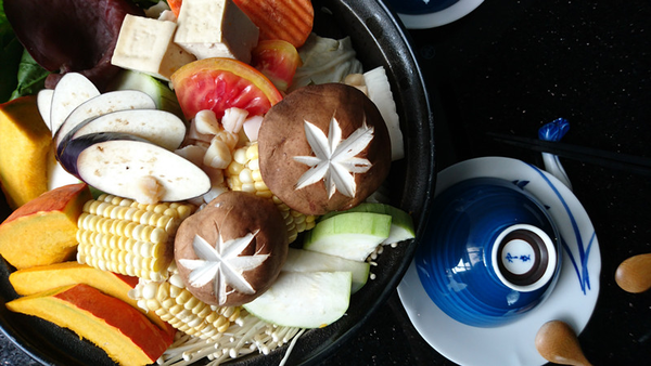 《囍聚精緻鍋物》海釣鮮饌直送火鍋裡，把新鮮抬到最高規格！