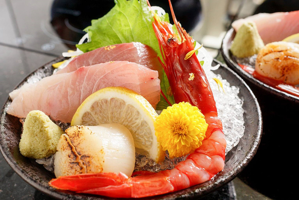 《囍聚精緻鍋物》海釣鮮饌直送火鍋裡，把新鮮抬到最高規格！