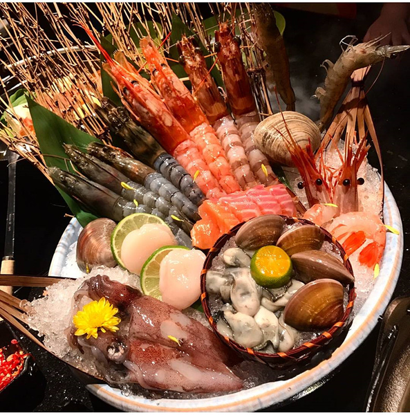 《囍聚精緻鍋物》海釣鮮饌直送火鍋裡，把新鮮抬到最高規格！
