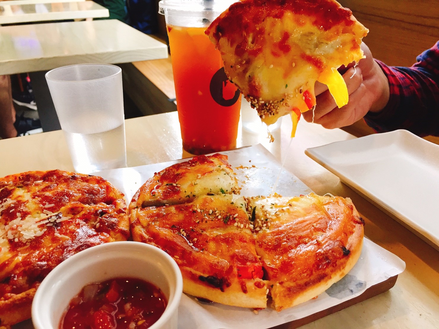 【台中】勤美附近 Isit 餐點每個都看起來超有質感 殺光你的記憶體 適合逛完勤美後坐下休息吹冷氣