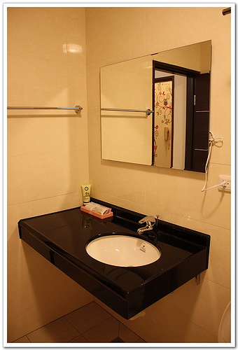 《幸福行》墾丁民宿‧晴天民宿2館(晴陽光民宿)~車城海生館住宿