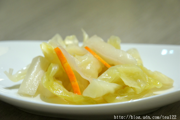 《豐原.鍋貼餃子》五星級內饀的愛心餃子.----京軒鍋貼餃子館