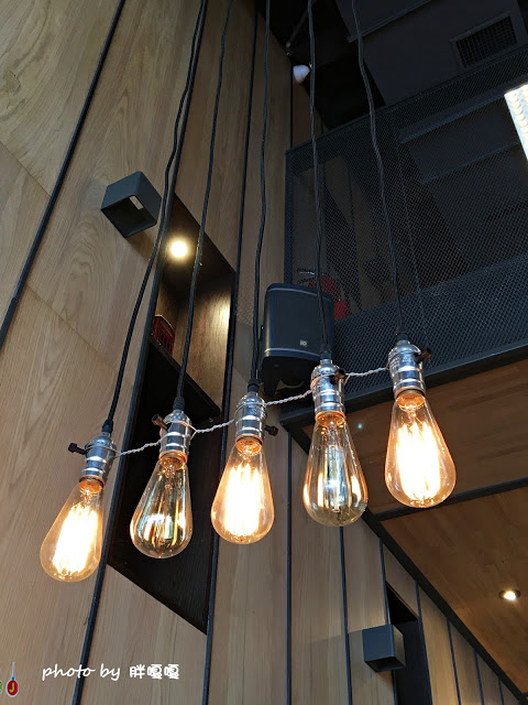 【台中 西屯】肋舖子LePuz◎新美式餐廳、自助式沙拉吧、飲料無限暢飲、商業午餐很划算◎