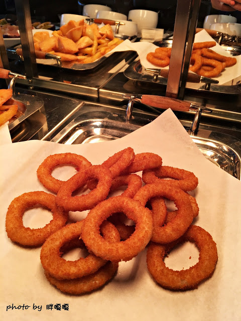 【台中 西屯】肋舖子LePuz◎新美式餐廳、自助式沙拉吧、飲料無限暢飲、商業午餐很划算◎