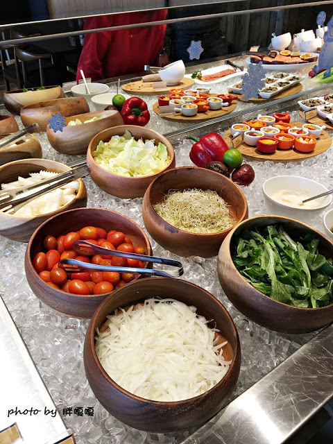 【台中 西屯】肋舖子LePuz◎新美式餐廳、自助式沙拉吧、飲料無限暢飲、商業午餐很划算◎