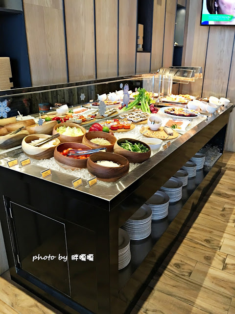 【台中 西屯】肋舖子LePuz◎新美式餐廳、自助式沙拉吧、飲料無限暢飲、商業午餐很划算◎