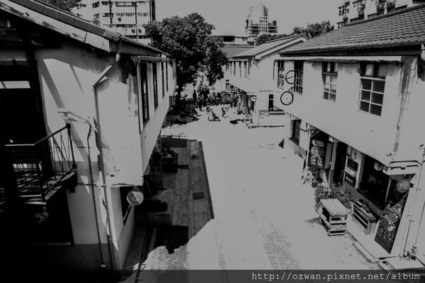 [玩樂]製造維他命D的美好太陽日～審計新村、好好手感微笑市集。