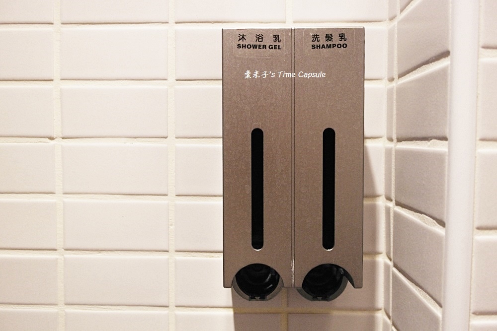 [台南中西區]正興延平公寓-小而巧美式風格民宿，樓中樓房間!近正興街、海安路、國華街!