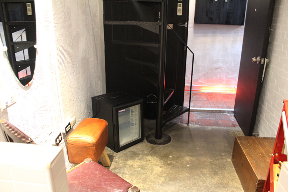 [住宿]●--【台南 中西區】小而巧、工業風設計的文青住宿