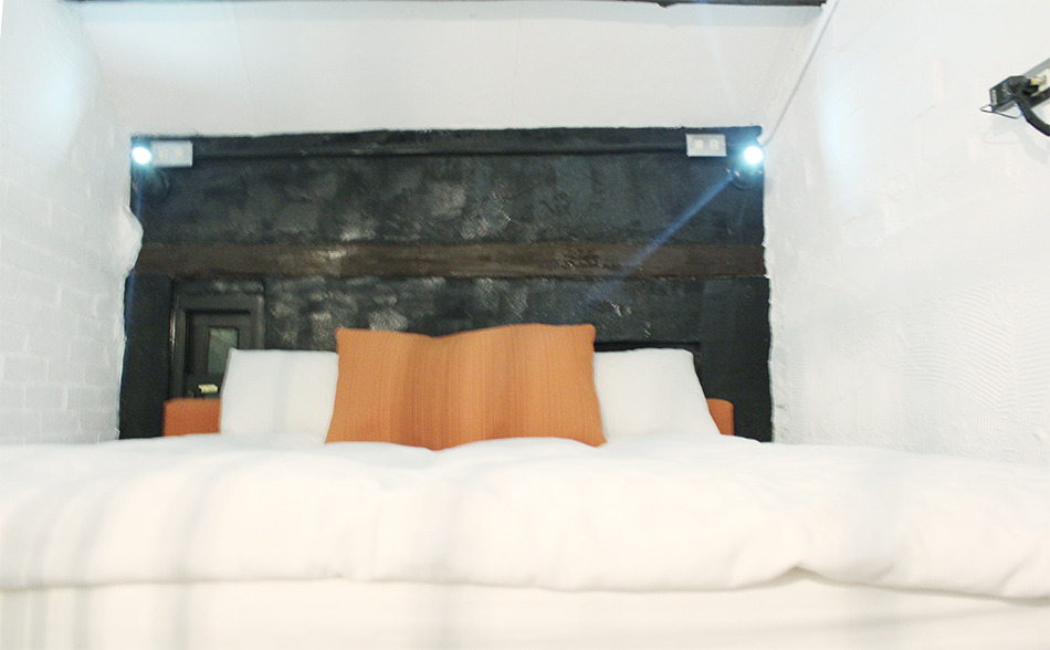 [住宿]●--【台南 中西區】小而巧、工業風設計的文青住宿