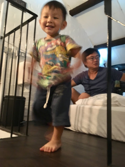 [台南住宿] 正興延平民宿｜美式工業風樓中樓，中西區周邊古蹟、小吃步行可到，高CP值設計感民宿！