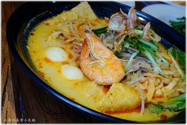 金福氣南洋食堂:台中北屯』金福氣南洋食堂║食尚玩家推薦,懷舊復古風、特色南洋風味餐、彩虹起司吐司超邪惡