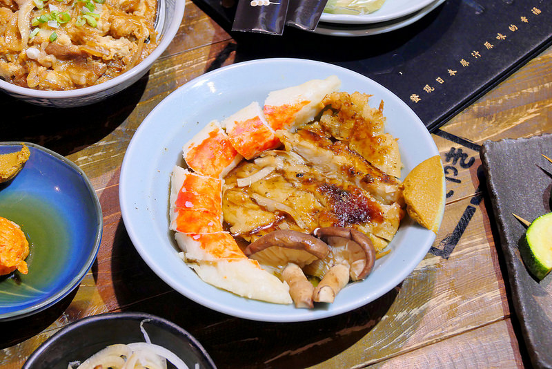 大手燒日式關東煮：日式車站造景昭和懷舊風格 地雞串燒 丼飯火鍋加日本進口關東煮獨特口味宵夜好選擇！