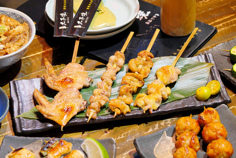 大手燒日式關東煮：日式車站造景昭和懷舊風格 地雞串燒 丼飯火鍋加日本進口關東煮獨特口味宵夜好選擇！