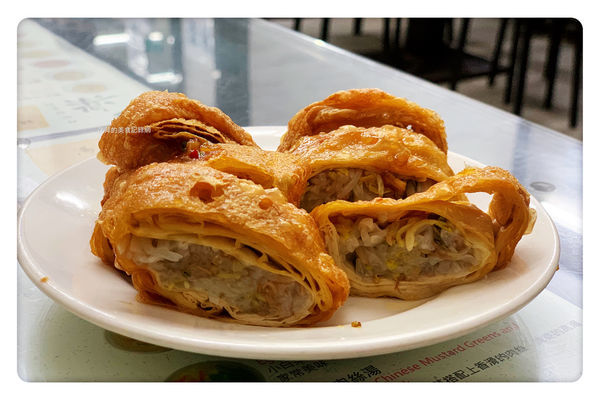 【新店美食】小樂精緻麵食館 ~ 新店鼎泰豐/七張美食❤️必點排骨蛋炒飯(附價目表) - 捷運七張站