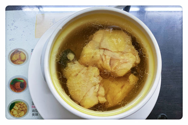 【新店美食】小樂精緻麵食館 ~ 新店鼎泰豐/七張美食❤️必點排骨蛋炒飯(附價目表) - 捷運七張站