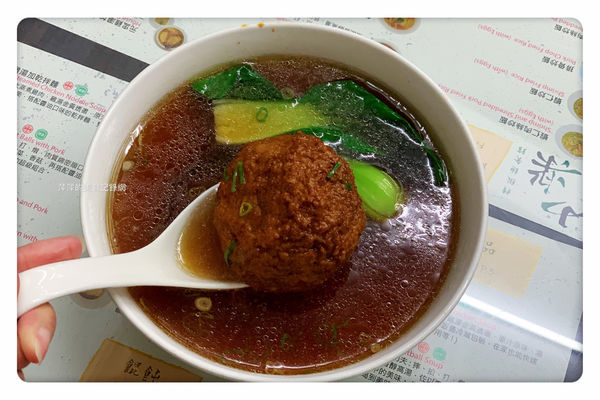 【新店美食】小樂精緻麵食館 ~ 新店鼎泰豐/七張美食❤️必點排骨蛋炒飯(附價目表) - 捷運七張站