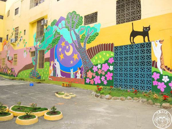 銀同社區藝術彩繪：作伙來企投【台南･銀同里彩繪巷弄 貓咪高地】貓咪控的好去處