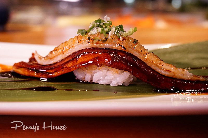 【新竹日本料理-吟川日本料理】豪華卻又平價的豪華海鮮丼，還有超肥厚的限量十份的鰻魚飯！