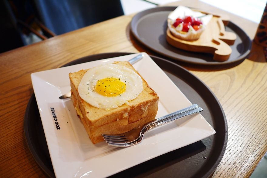 P2420352.jpg P2420352.jpg