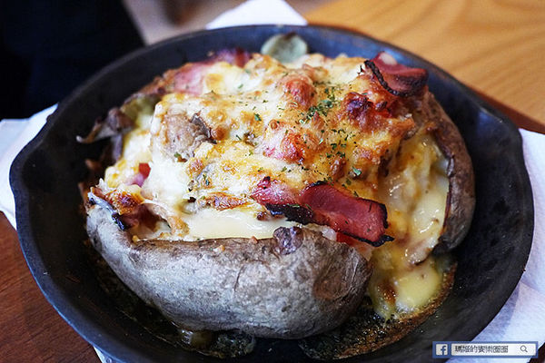 台中草悟道【南瓜屋魔女露露的廚房】滿滿南瓜圍繞童話故事主題風餐廳。草悟道義式料理