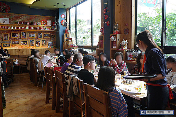 台中草悟道【南瓜屋魔女露露的廚房】滿滿南瓜圍繞童話故事主題風餐廳。草悟道義式料理