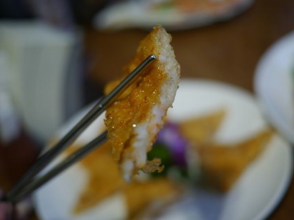 【西屯美食】頂園燒鵝担仔廚房‖熱門桌菜店家‖烤雞烤鵝都推薦‖假日沒預約很難吃的到。