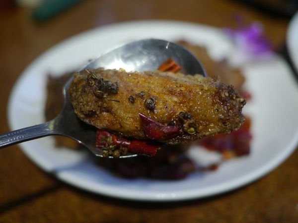 【西屯美食】頂園燒鵝担仔廚房‖熱門桌菜店家‖烤雞烤鵝都推薦‖假日沒預約很難吃的到。