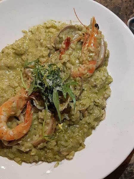 台中服務態度好-星享道酒店旁的HUN 貳-台中逢甲店