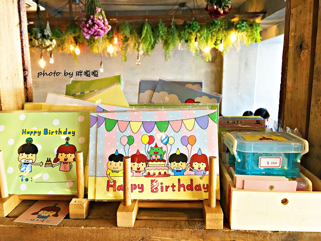 【台中 西屯】HUN 貳§開在逢甲巷弄內的創意夯店，紅透台中半邊天的瘋狂爆炸多蛤蜊義大利麵及特調橘醬不一樣，口感就.......