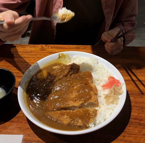 ［竹北美食］樂陽食堂文義店/竹北高CP值咖哩/丼飯/定食/鍋燒烏龍/竹北推薦美食