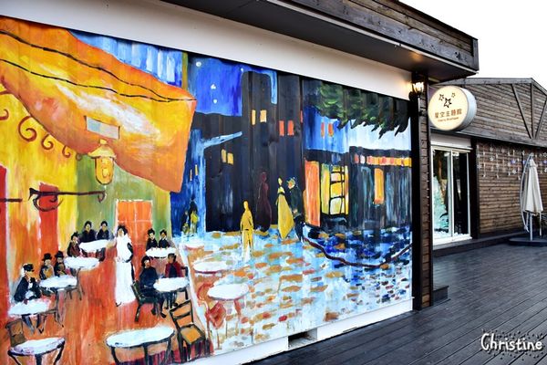 【新北。景點】 瑞芳 / 星空草原，擁恆文創園區，成千上萬的光碟片藝術地景，梵谷的畫