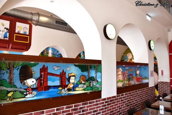 【台中。美食】西屯 / 跟著查理布朗一起環遊世界，史努比餐廳，秋紅谷旁