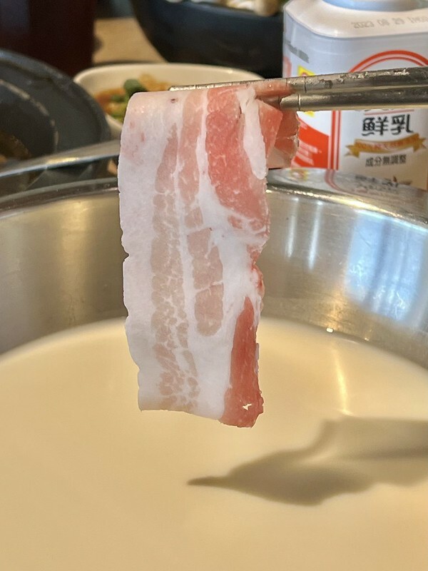 ＋（羅東火鍋）和口田鍋物～海鮮肉品超新鮮、湯頭濃郁超好喝、飲料冰淇淋喝到飽！價格划算不收服務費～和口田鍋物菜單