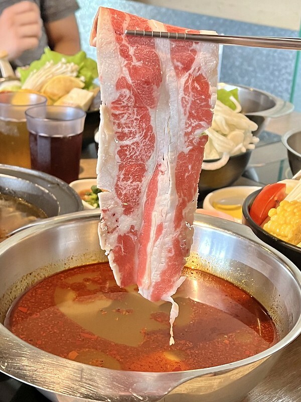 ＋（羅東火鍋）和口田鍋物～海鮮肉品超新鮮、湯頭濃郁超好喝、飲料冰淇淋喝到飽！價格划算不收服務費～和口田鍋物菜單
