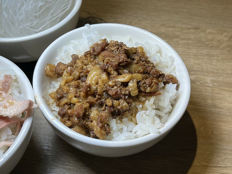 ＋（羅東火鍋）和口田鍋物～海鮮肉品超新鮮、湯頭濃郁超好喝、飲料冰淇淋喝到飽！價格划算不收服務費～和口田鍋物菜單