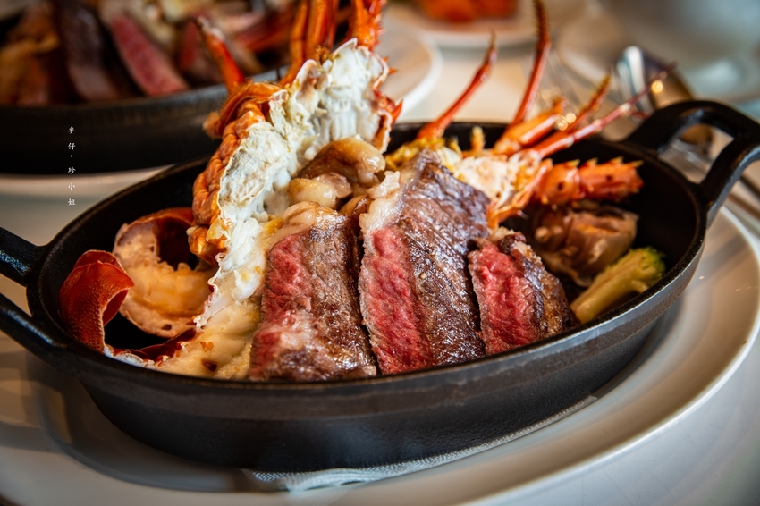 台北南港超浮誇海陸雙饗主餐，吃美國極黑和牛送龍蝦只在『六福萬怡酒店敘日全日餐廳』，全面現點現做更放心