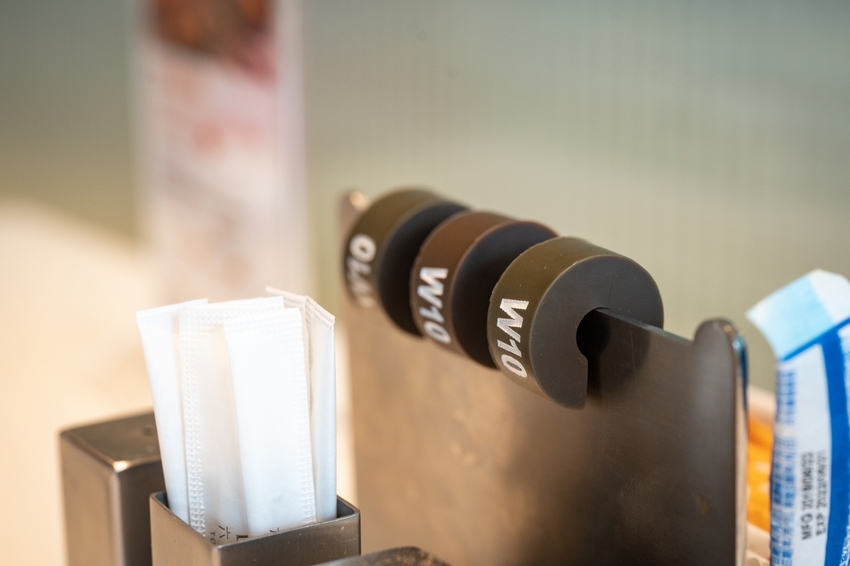 台北南港超浮誇海陸雙饗主餐，吃美國極黑和牛送龍蝦只在『六福萬怡酒店敘日全日餐廳』，全面現點現做更放心