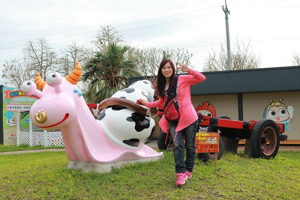 小品蝸牛生態農場: 【彰化溪湖景點】小品蝸牛生態農場~可愛逗趣的囍神蝸月老求紅線