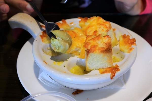 小品蝸牛生態農場: 【彰化溪湖景點】小品蝸牛生態農場~可愛逗趣的囍神蝸月老求紅線