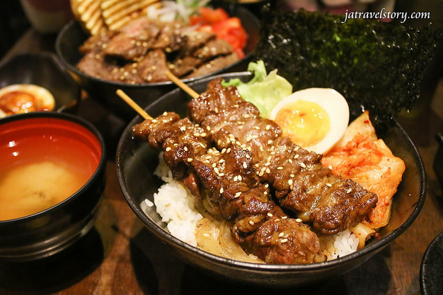 【捷運劍潭/捷運公館】直火人燒肉丼飯屋－平價燒肉丼，提供白飯味噌湯吃到飽! @J&A的旅行