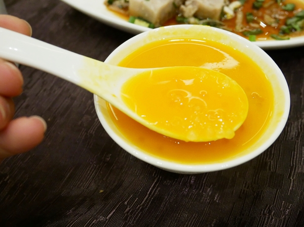 寶麗金餐飲集團崇德店:寶麗金餐飲集團崇德店-賓至如歸的服務 整潔寬敞的空間 精緻美味的料理 很適合與家人朋友前往用餐