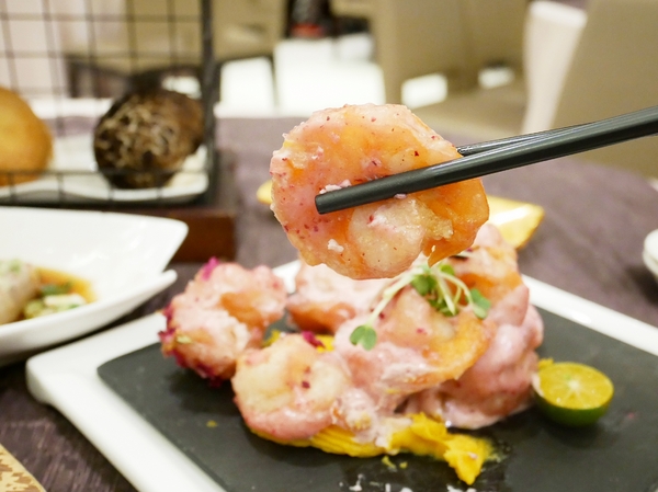 寶麗金餐飲集團崇德店:寶麗金餐飲集團崇德店-賓至如歸的服務 整潔寬敞的空間 精緻美味的料理 很適合與家人朋友前往用餐