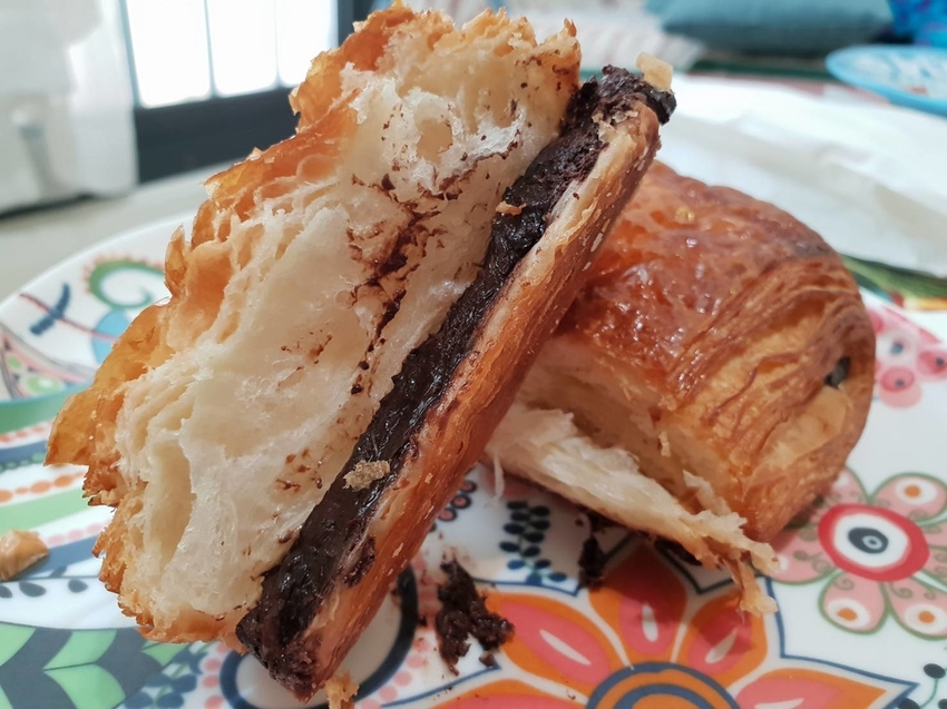 224516.jpg - 【台北.大安區】歐式麵包推薦。Purebread Bakery麵包+甜點都超級好吃。推巧克力可頌