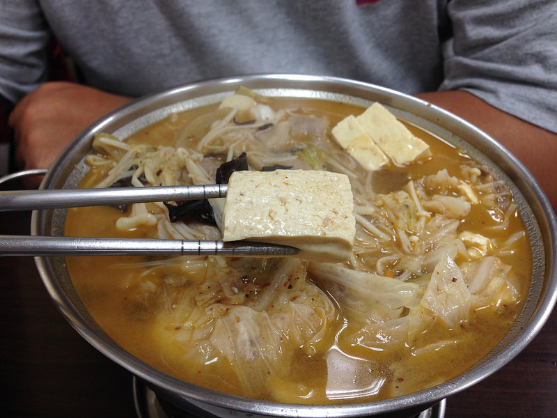 冷冷的天來吃熱呼呼的鍋@品格臭豆腐鍋