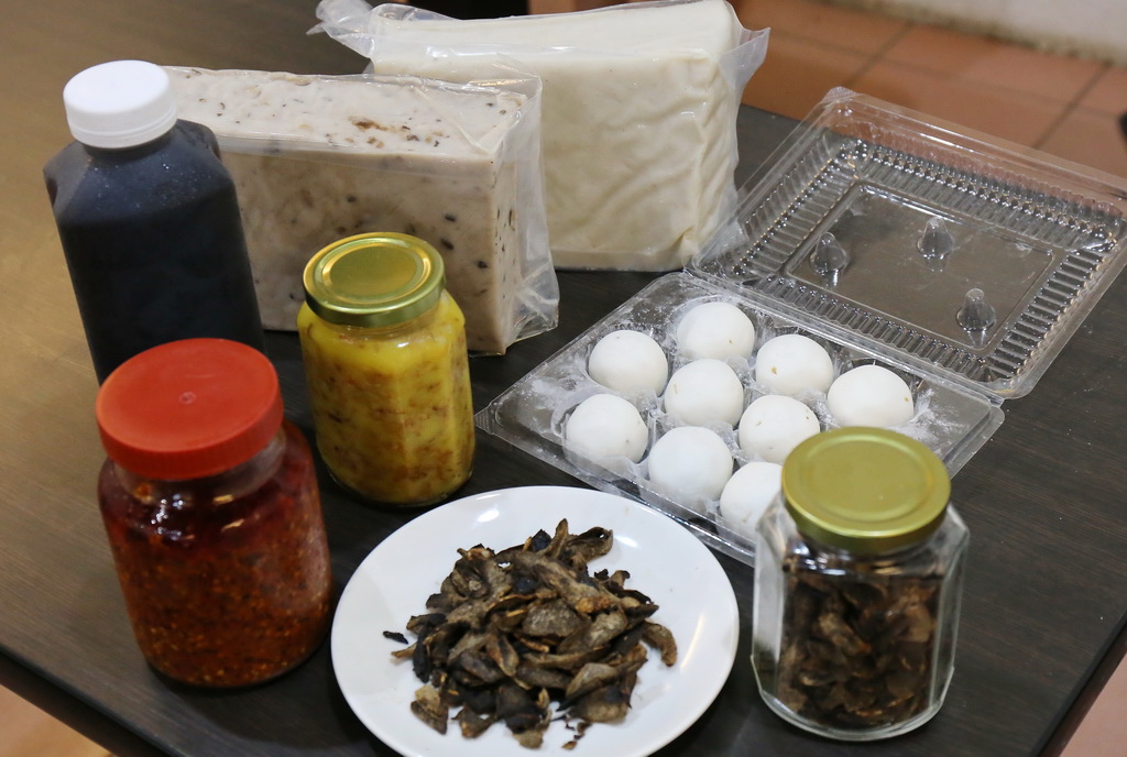 南庄必吃，老家米食堂，客家大湯圓，炸湯圓，南庄手工麵，電視報導南庄美食