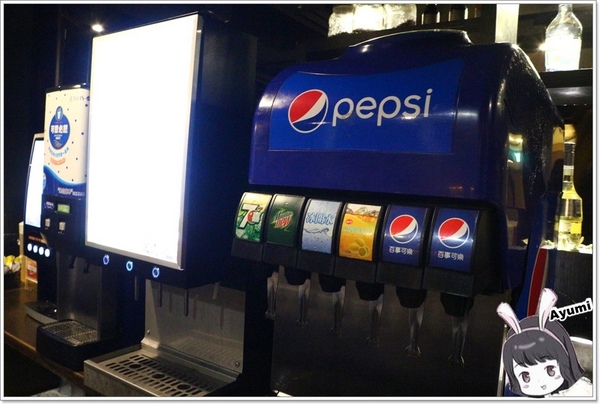 好客燒烤(中壢店)：[食記]►桃園中壢區◄好客燒烤海鮮吃到飽/調酒喝到爽/帝王蟹腳/戰斧牛排/萬里蟹/嚴選泰國蝦/琥珀蝦/霸王蝦/法式松阪豬排