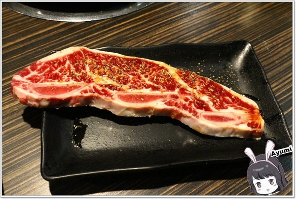 好客燒烤(中壢店)：[食記]►桃園中壢區◄好客燒烤海鮮吃到飽/調酒喝到爽/帝王蟹腳/戰斧牛排/萬里蟹/嚴選泰國蝦/琥珀蝦/霸王蝦/法式松阪豬排